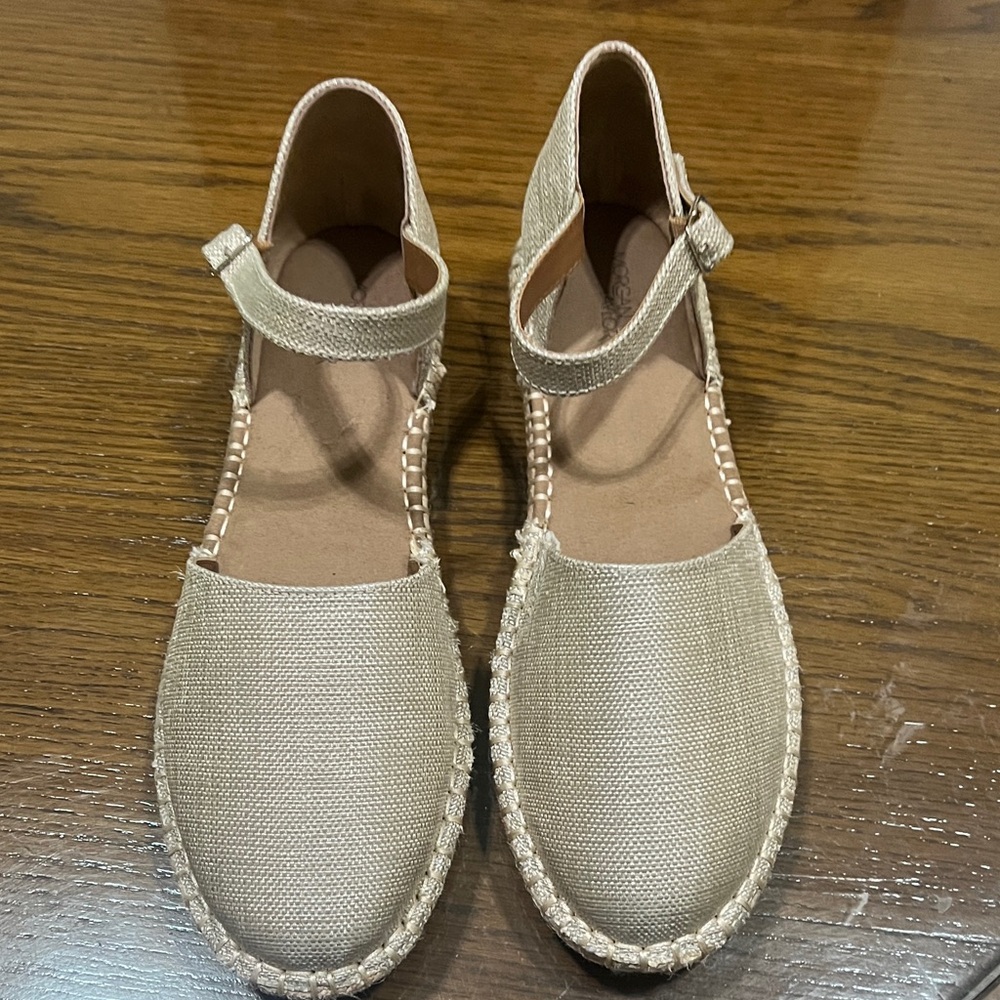 Morgan Taylor Women's Espadrille Flats NWT